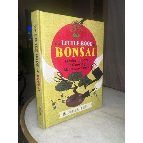 The Little Book of Bonsai - Master the Art of Growing Miniature Trees - Picture 1 of 5